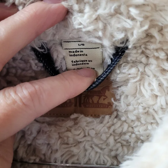 Women's Denim Jacket with Sherpa Lining - Picture 2 of 5